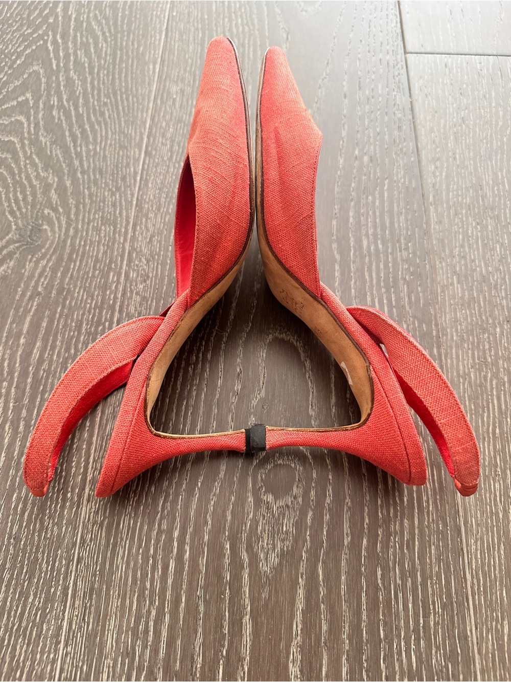 Manolo Blahnik Coral Slingback Pointed Toe Pumps - Picture 4 of 6